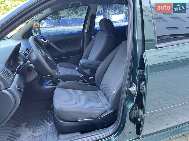 Лифтбек Skoda Octavia 2001 в Каменец-Подольском