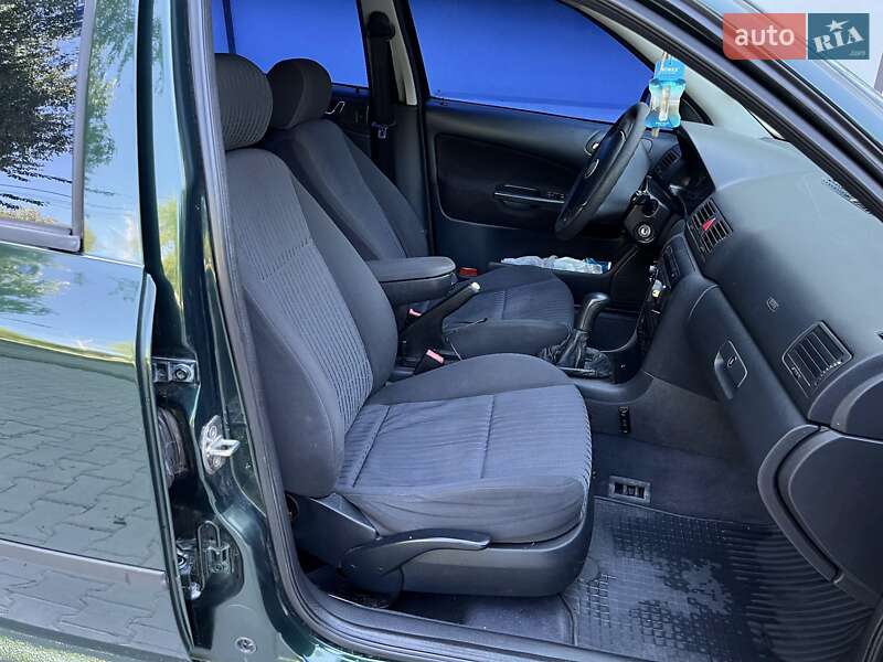 Лифтбек Skoda Octavia 2001 в Каменец-Подольском