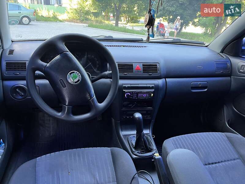 Лифтбек Skoda Octavia 2001 в Каменец-Подольском