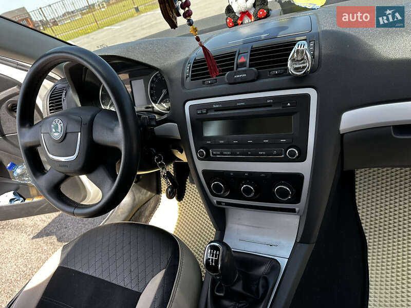 Ліфтбек Skoda Octavia 2011 в Луцьку