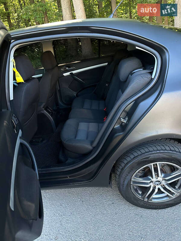 Ліфтбек Skoda Octavia 2006 в Полтаві