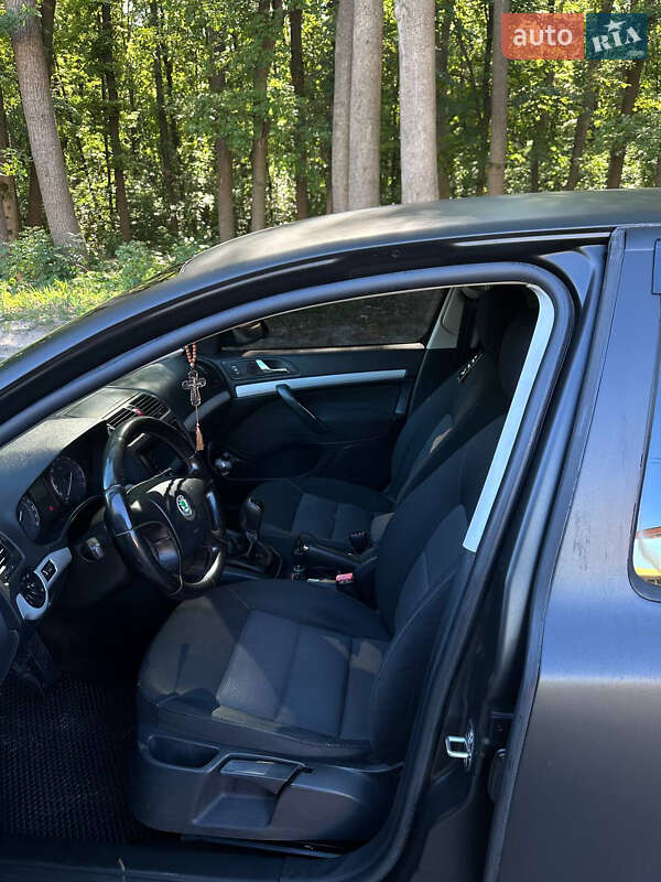 Ліфтбек Skoda Octavia 2006 в Полтаві