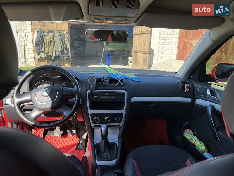 Универсал Skoda Octavia 2010 в Шостке