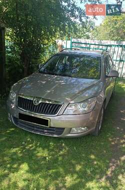 Універсал Skoda Octavia 2009 в Чернігові