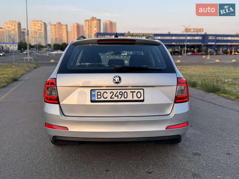 Универсал Skoda Octavia 2015 в Киеве фото 20 Универсал Skoda Octavia 2015 в Киеве