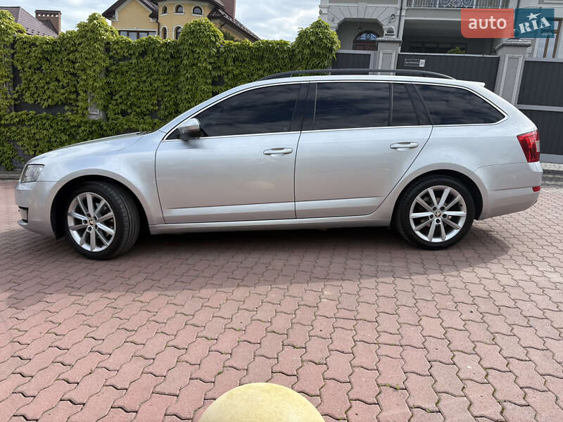 Універсал Skoda Octavia 2016 в Чернівцях