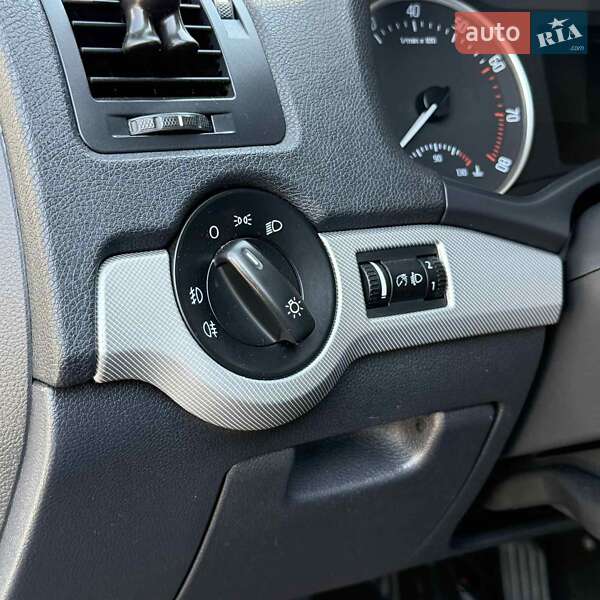 Лифтбек Skoda Octavia 2012 в Днепре фото 29 Лифтбек Skoda Octavia 2012 в Днепре