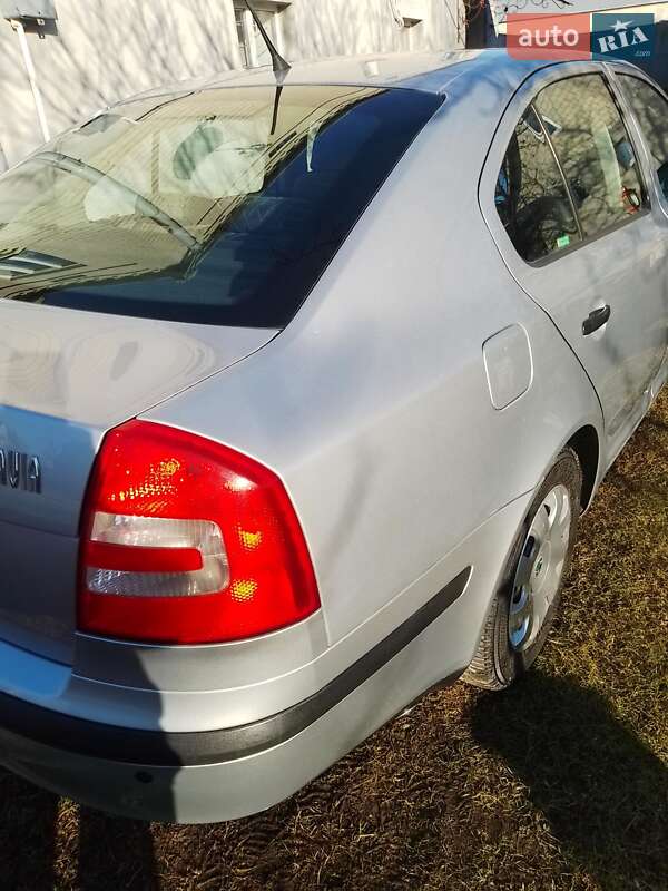 Лифтбек Skoda Octavia 2011 в Почаеве