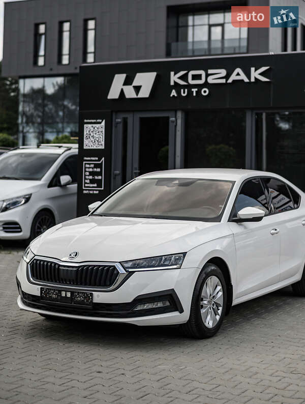 Лифтбек Skoda Octavia 2021 в Львове