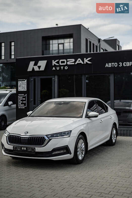 Лифтбек Skoda Octavia 2021 в Львове
