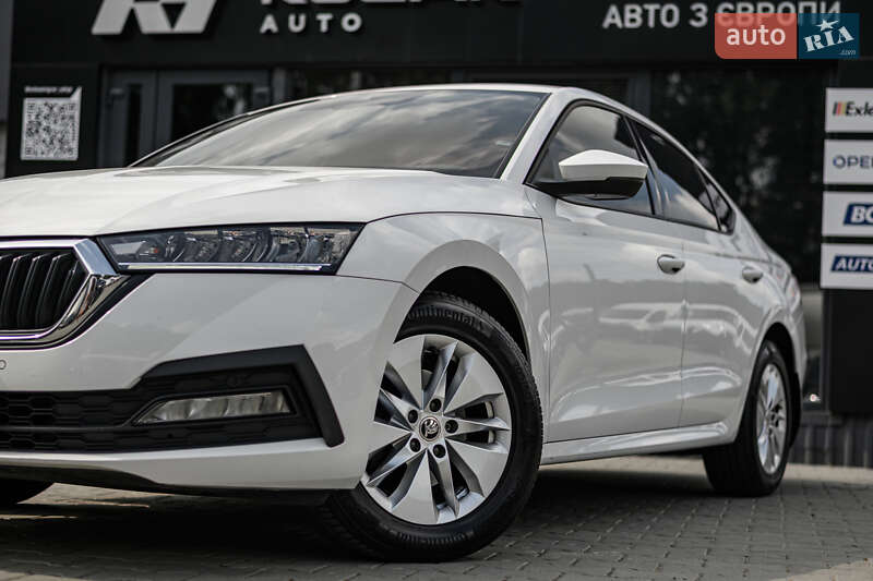 Лифтбек Skoda Octavia 2021 в Львове