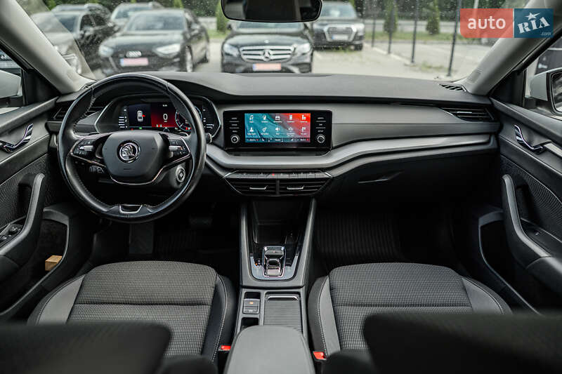 Лифтбек Skoda Octavia 2021 в Львове