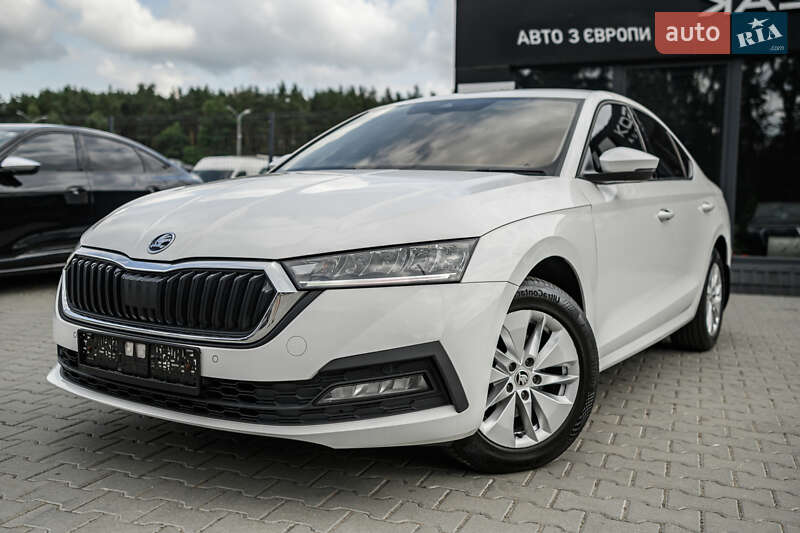 Лифтбек Skoda Octavia 2021 в Львове