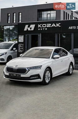 Лифтбек Skoda Octavia 2021 в Львове