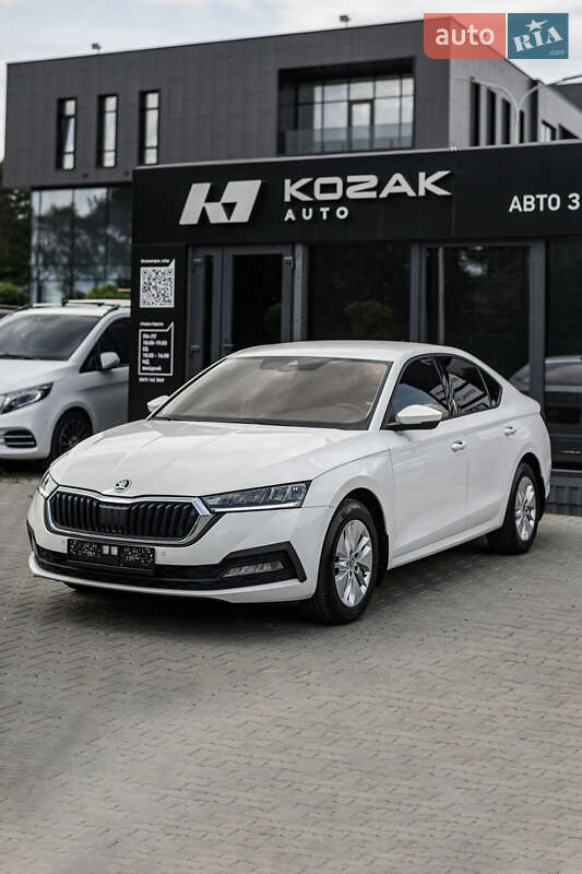 Лифтбек Skoda Octavia 2021 в Львове