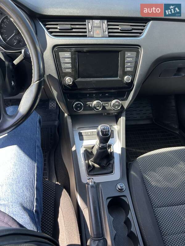 Универсал Skoda Octavia 2016 в Львове