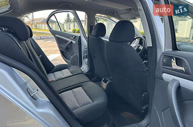 Лифтбек Skoda Octavia 2009 в 