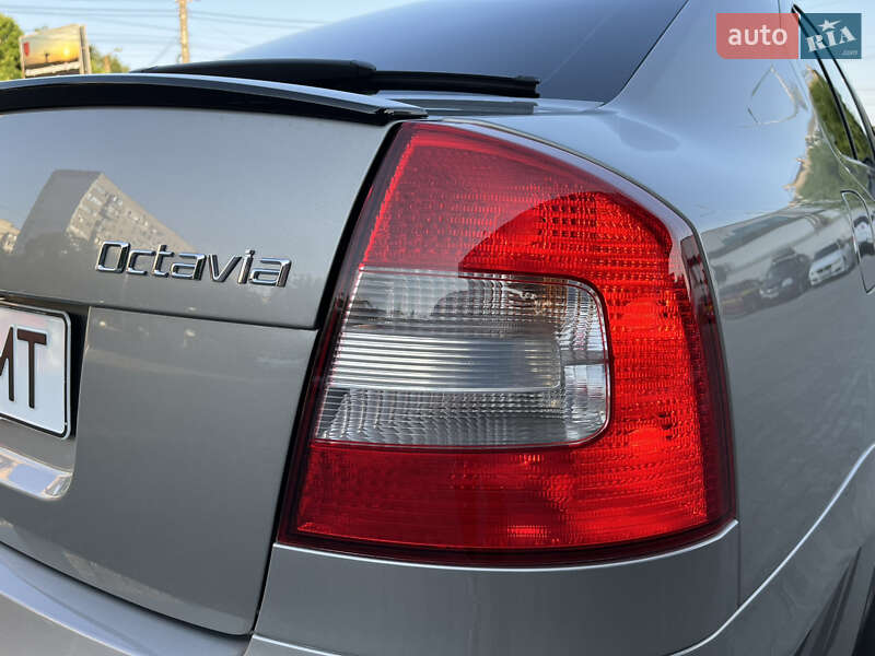 Лифтбек Skoda Octavia 2009 в Одессе