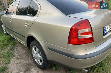 Лифтбек Skoda Octavia 2005 в Белогородке