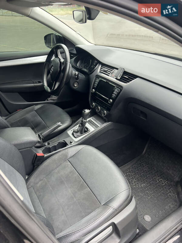 Універсал Skoda Octavia 2016 в Дніпрі