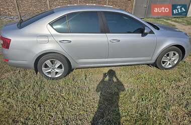 Лифтбек Skoda Octavia 2013 в 