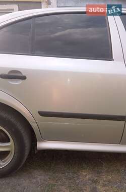Лифтбек Skoda Octavia 1999 в 