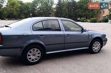 Лифтбек Skoda Octavia 2008 в 