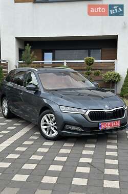 Универсал Skoda Octavia 2020 в Стрые
