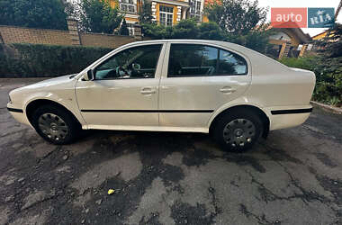 Лифтбек Skoda Octavia 2005 в 