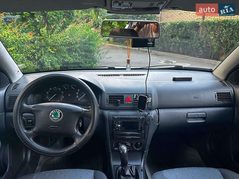 Лифтбек Skoda Octavia 2005 в Киеве