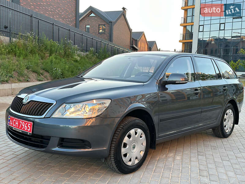 Универсал Skoda Octavia 2011 в 