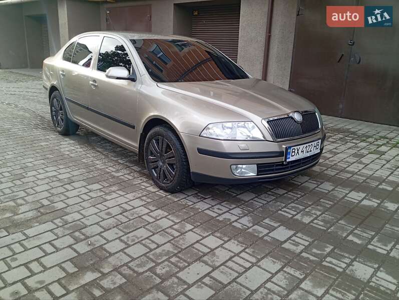 Лифтбек Skoda Octavia 2004 в Ивано-Франковске