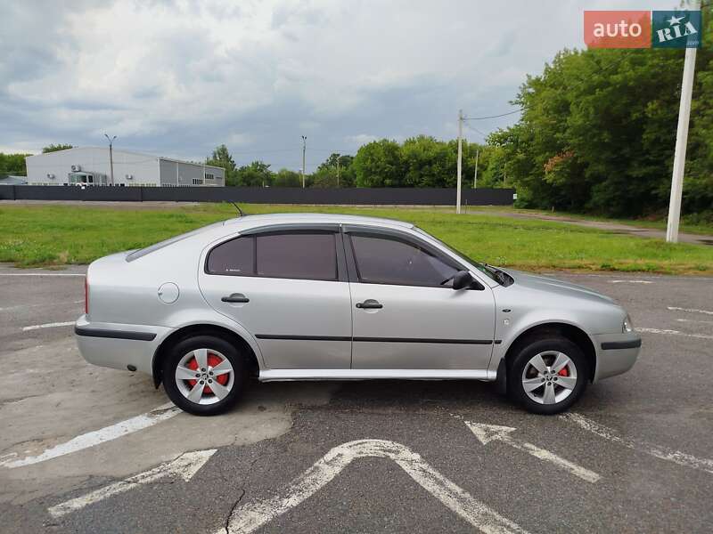 Лифтбек Skoda Octavia 2004 в Конотопе