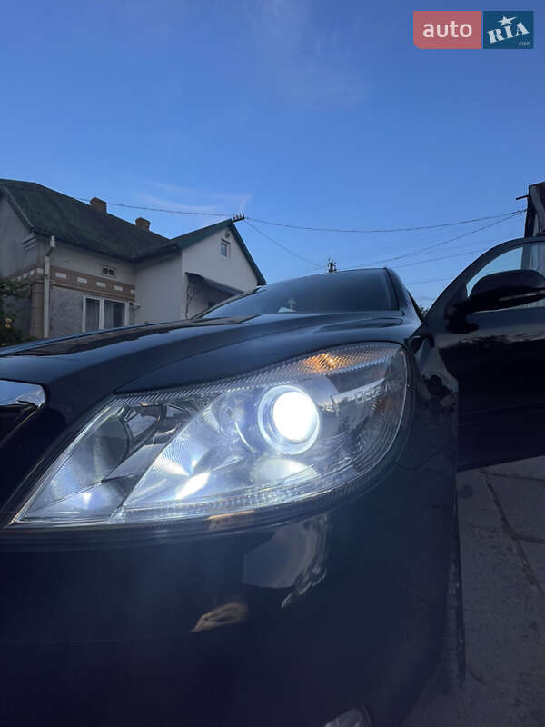 Универсал Skoda Octavia 2009 в Самборе