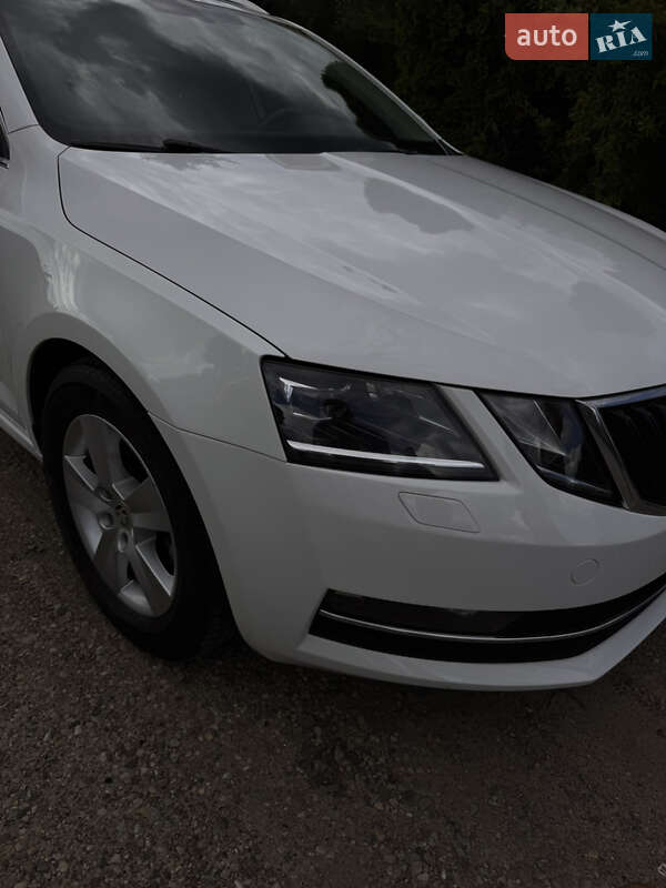Универсал Skoda Octavia 2018 в Львове