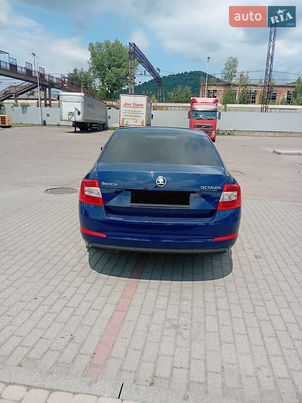 Лифтбек Skoda Octavia 2015 в Ужгороде