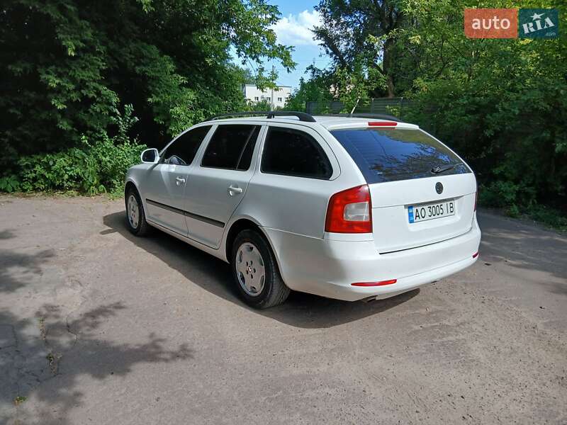 Универсал Skoda Octavia 2012 в Прилуках