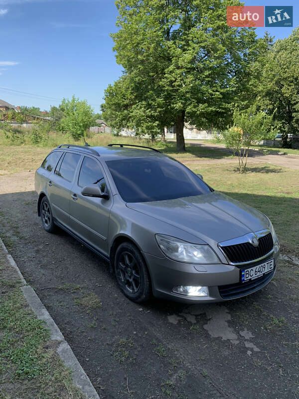 Універсал Skoda Octavia 2009 в 