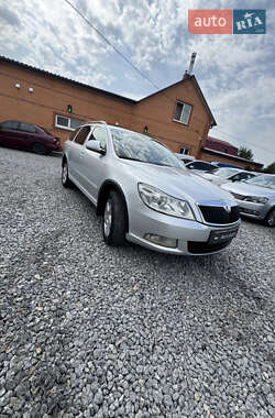 Универсал Skoda Octavia 2009 в Дергачах