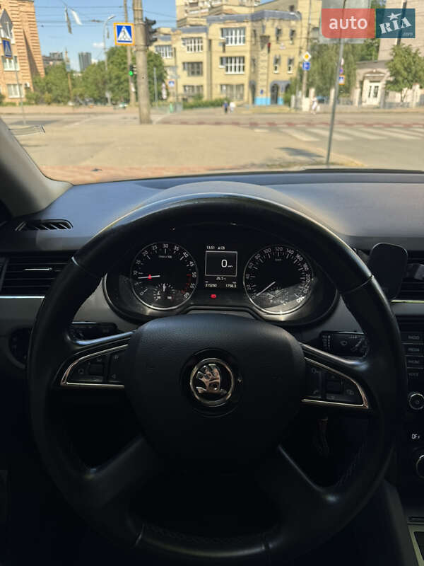 Универсал Skoda Octavia 2015 в Киеве