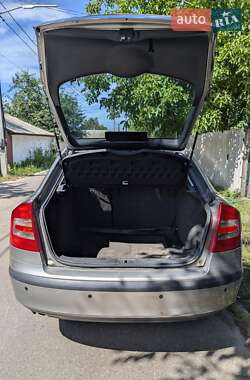 Лифтбек Skoda Octavia 2008 в 