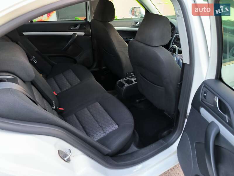 Лифтбек Skoda Octavia 2011 в Лубнах