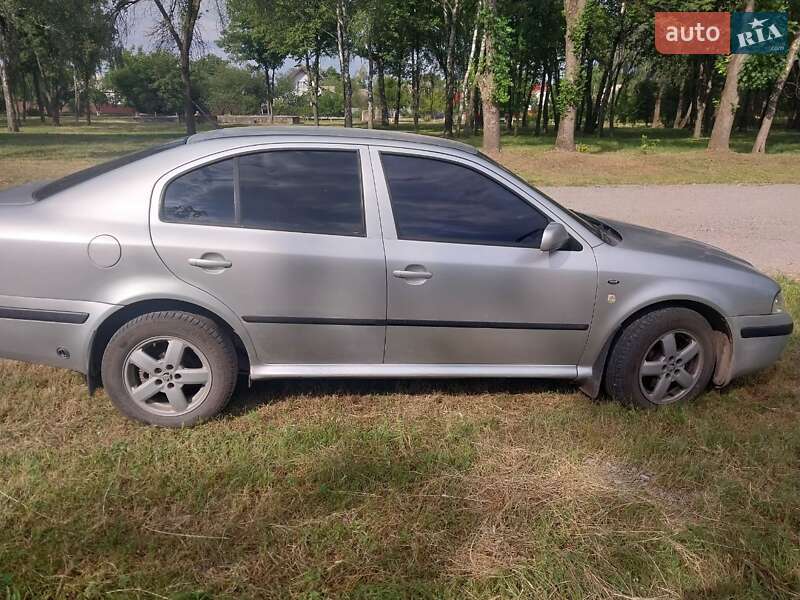 Лифтбек Skoda Octavia 2004 в Переяславе