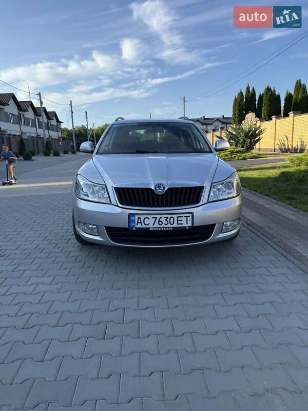 Универсал Skoda Octavia 2011 в Луцке