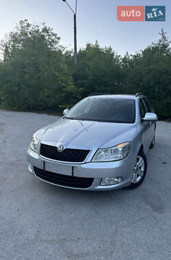 Универсал Skoda Octavia 2009 в Виннице