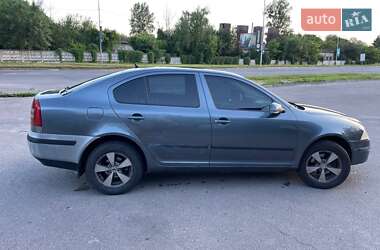 Лифтбек Skoda Octavia 2008 в 