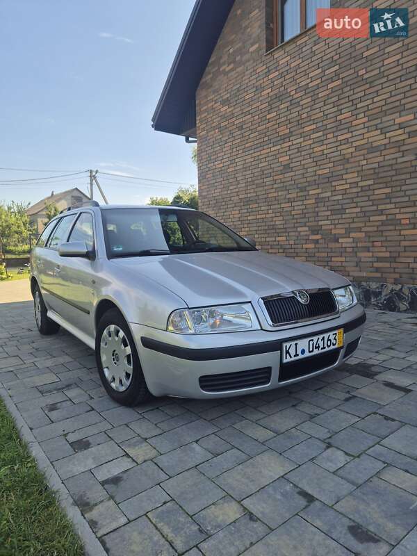 Универсал Skoda Octavia 2003 в Луцке