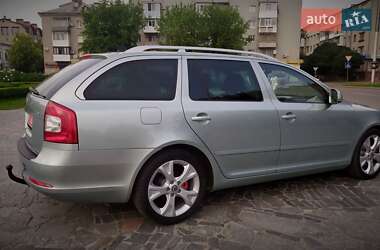 Универсал Skoda Octavia 2010 в 