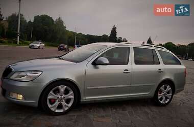 Универсал Skoda Octavia 2010 в 