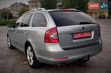 Универсал Skoda Octavia 2010 в 